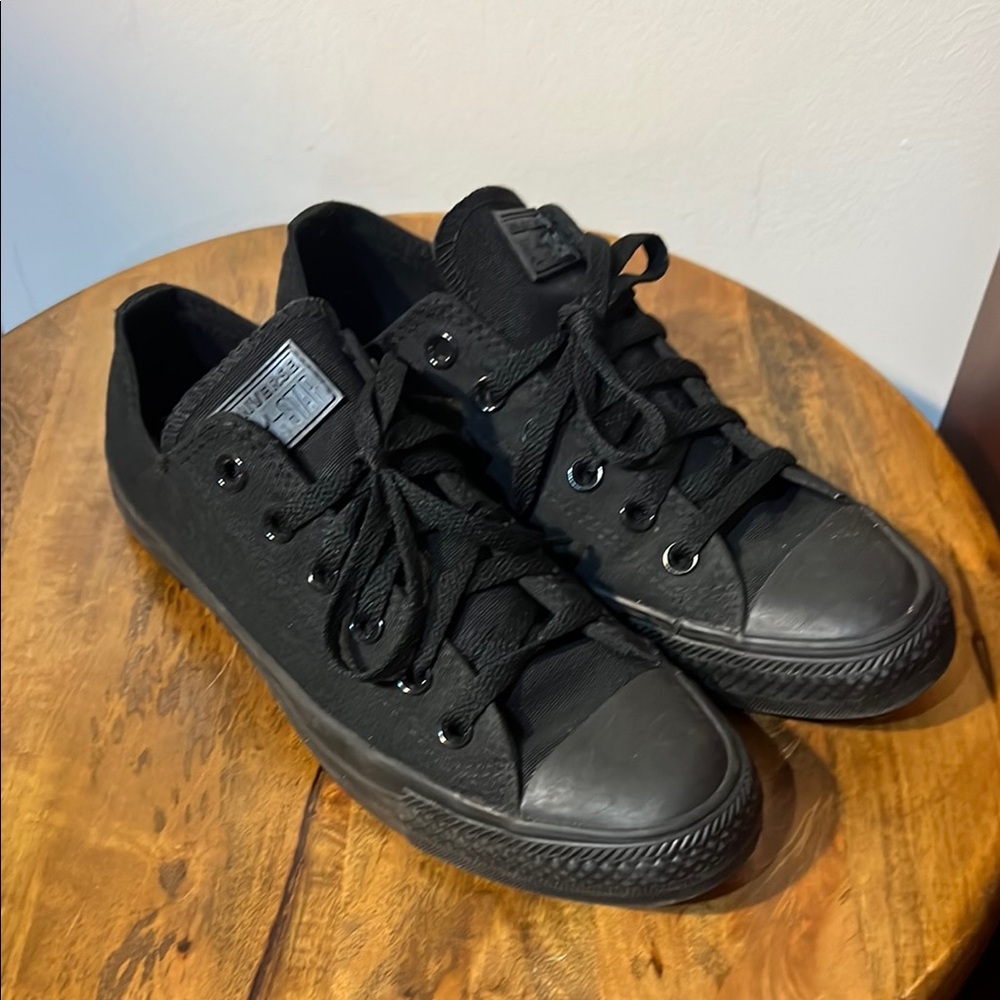 Converse Chuck Taylor All Star Low Top Canvas Sneakers - Black